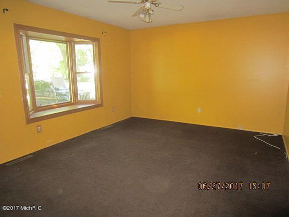 2nd image of 98 28th St N