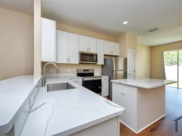 15513 Long Cypress Dr, Ruskin, FL 33573