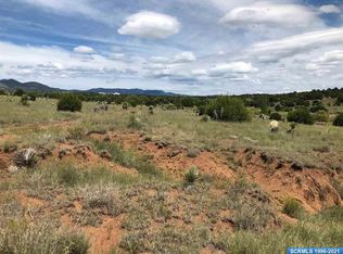 64 Country Rd, Silver City, NM 88061
