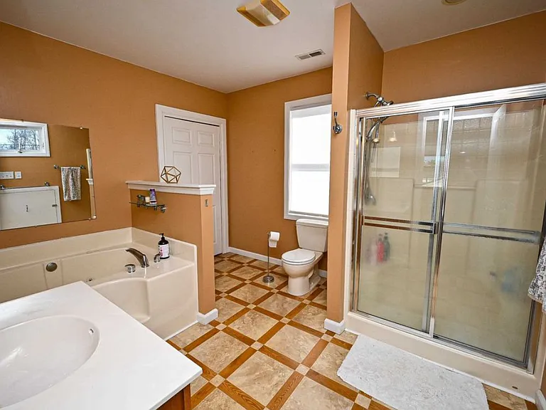214 Sunray Rd — Photo 15