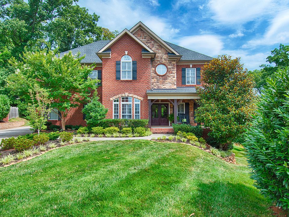 1st image of 205 Brooke Valley Blvd