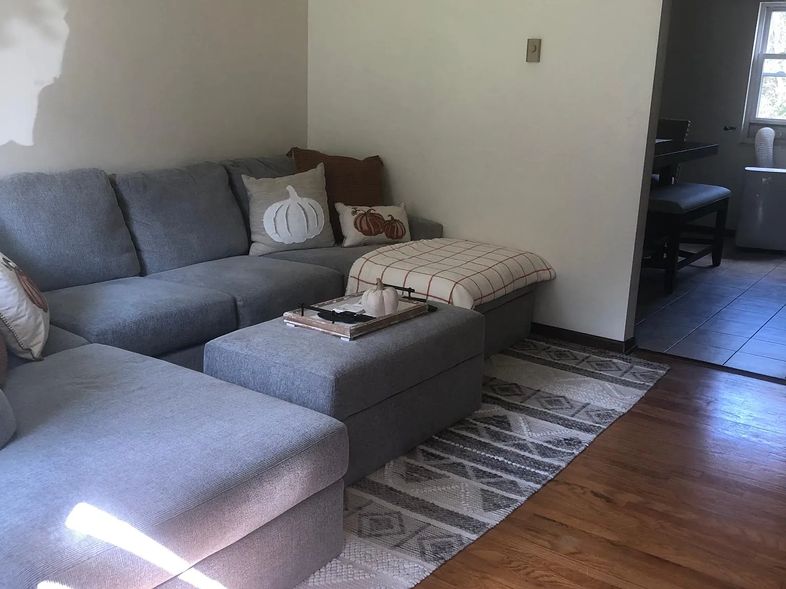 240 Walnut St — Photo 2