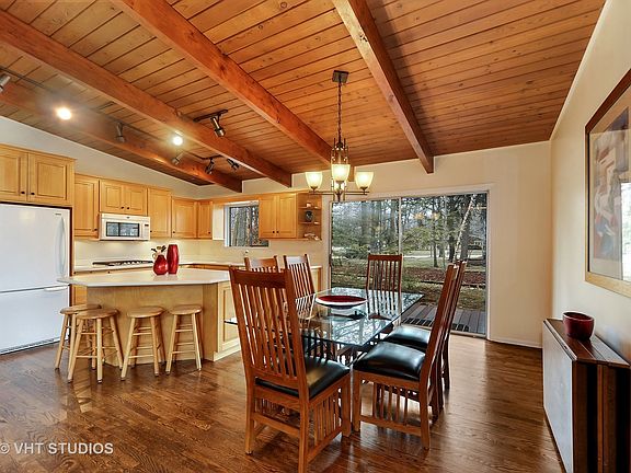 5th image of 22 Oxford Dr