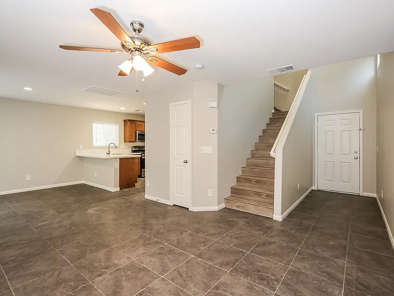 9453 Milkweed Canyon Ave — Photo 4