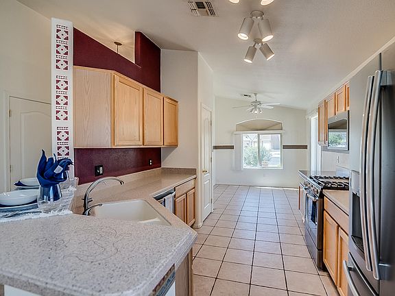 5th image of 8992 N School Hill Dr