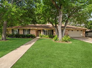 301 Tallwood Dr, Georgetown, TX 78628