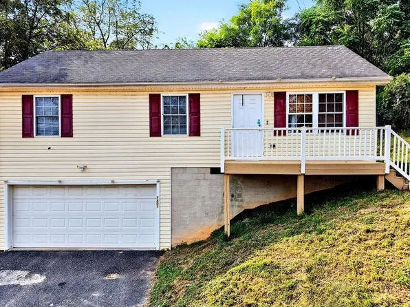 1401 Stuart St, Staunton, VA 24401