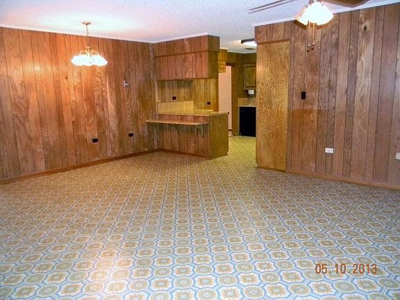 3rd image of 214 Lafayette Woods Blvd