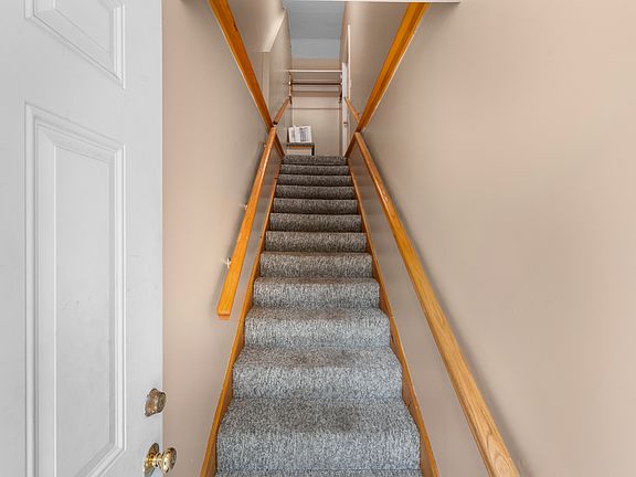 4th image of 10B Old Kings Hwy #B