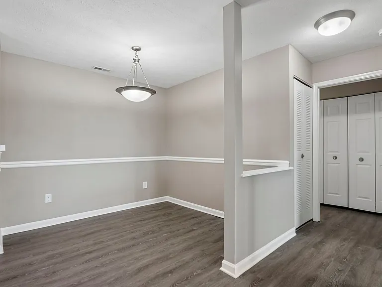 Stone Ridge Flats and Townhomes — Photo 34