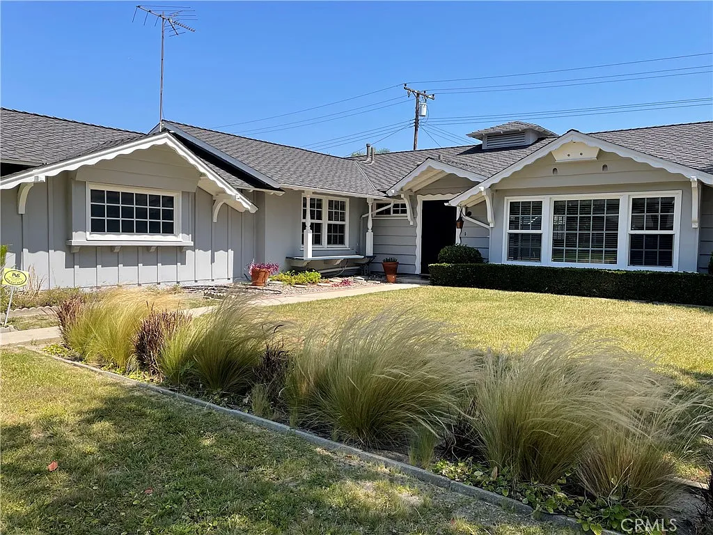 Building Photo - 3001 Coleridge Dr