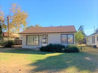 613 W Kentucky St, Floydada, TX 79235