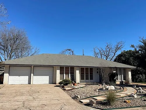 2206 Kenbridge Dr Photo 1