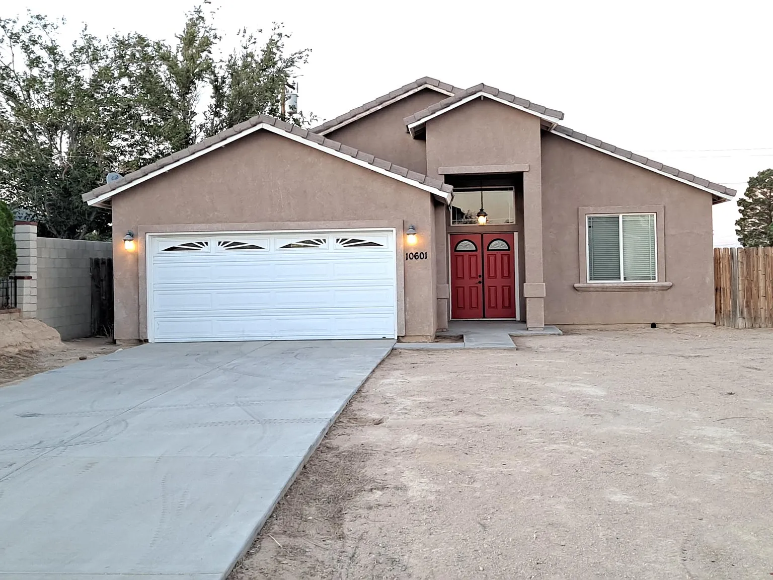 3 bed, 1537 sqft, $2,495 — Photo 1