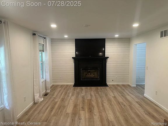 4th image of 778 Hilberg St