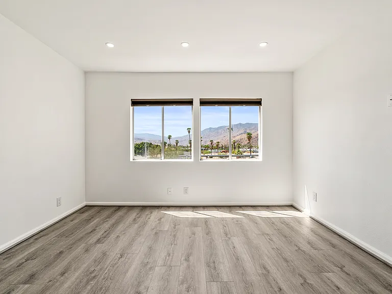 277 E Alejo Rd #219 — Photo 27