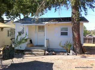 25 NE Baker St, Winston, OR 97496