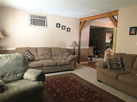 2nd image of 703 Pleasant Dr