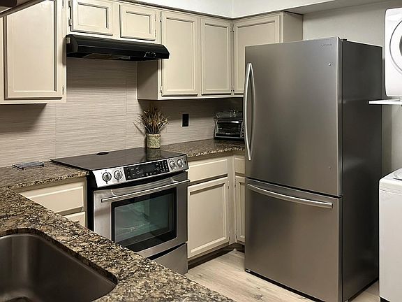 4th image of 8100 Cambridge St APT 29