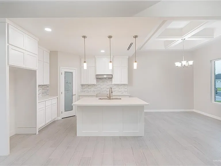 3705 Sherman St — Photo 3
