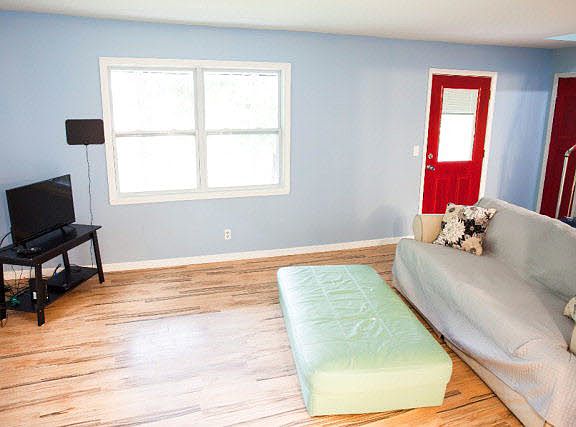 5th image of 204 Major Farmer St