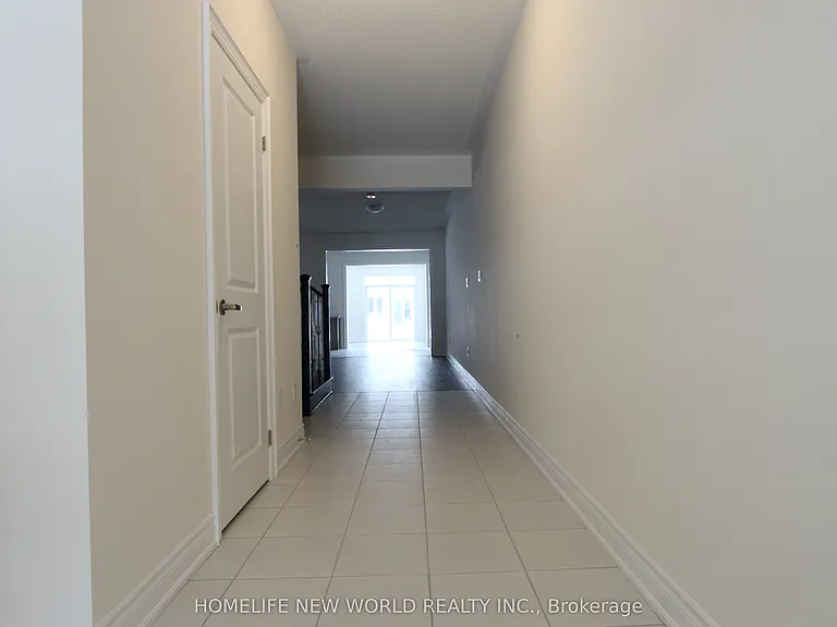 378 Kirkham Dr — Photo 2