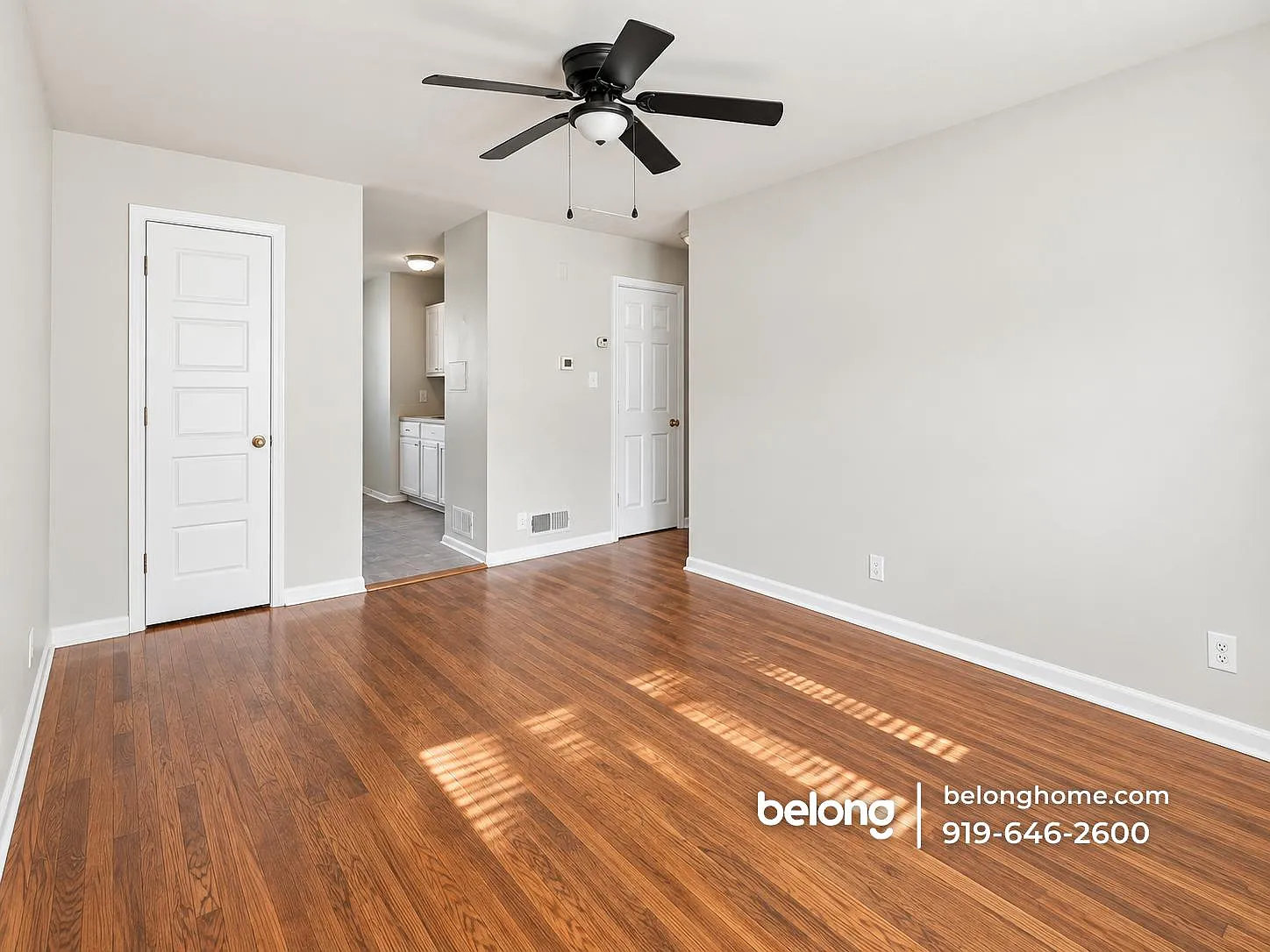 1419 Ardmore Dr — Photo 4