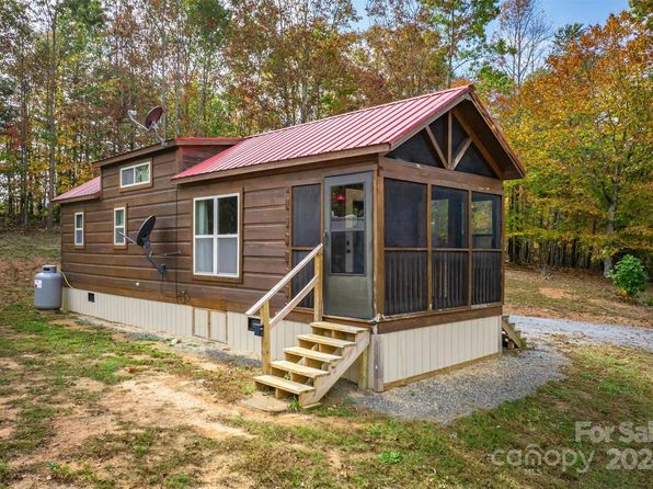57 Hazel Dr, Nebo, NC 28761