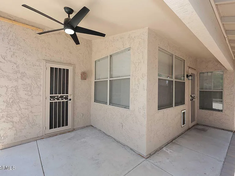 4517 E Melinda Ln — Photo 33
