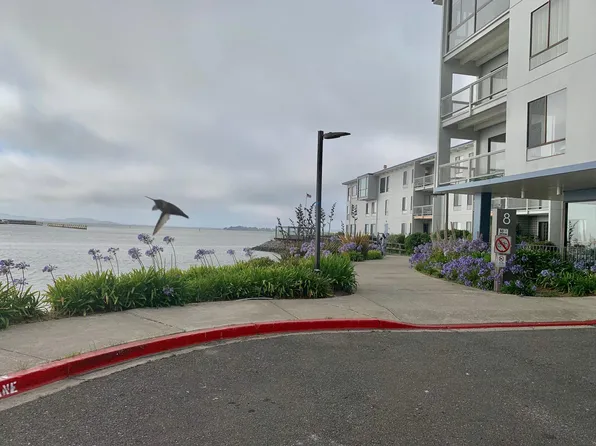 8 Admiral Dr Unit 342, Emeryville, CA 94608