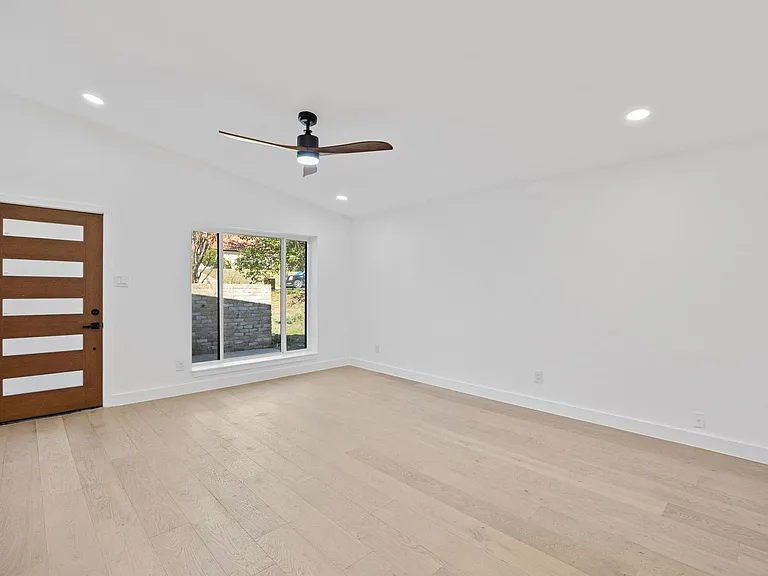 1905 Cedar Ridge Dr #A — Photo 8