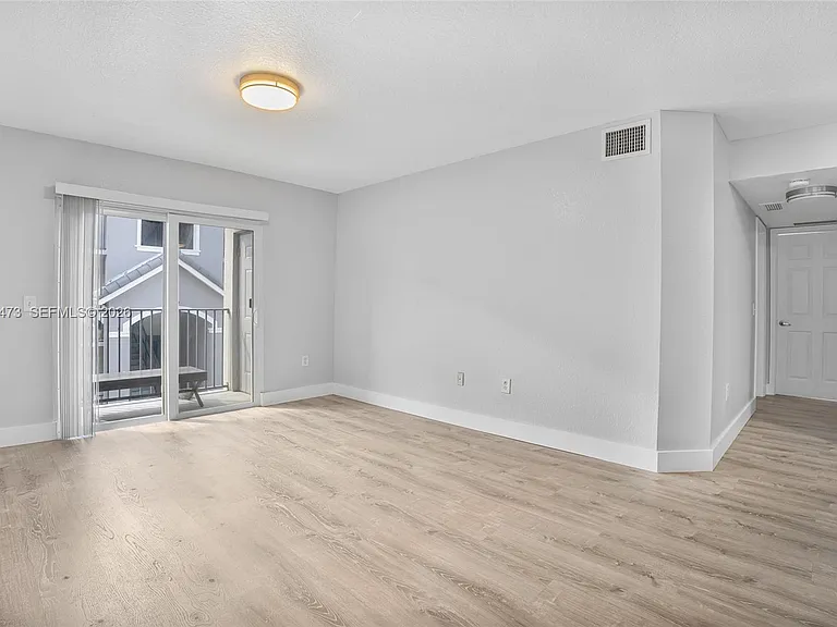 15410 SW 284th St #8208 — Photo 5