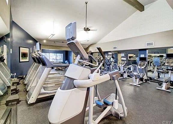4th image of 5515 Canoga Ave APT 223