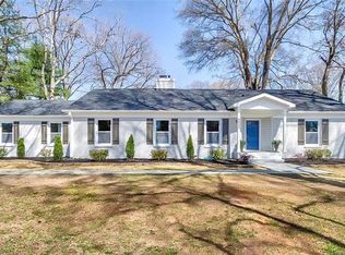 6021 Glenridge Rd, Charlotte, NC 28211