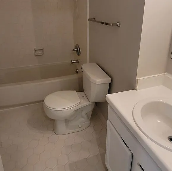 7237 Sandy Creek Dr — Photo 16