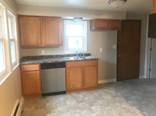 1424 Summit Ave, Waukesha, WI 53188