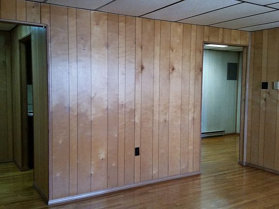 3rd image of 104 N Shoe Ln #303-12