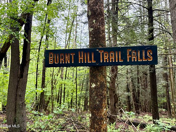 5th image of 392 Burnt Hill
