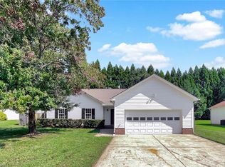 315 Torey Pines Ct, Winston Salem, NC 27105