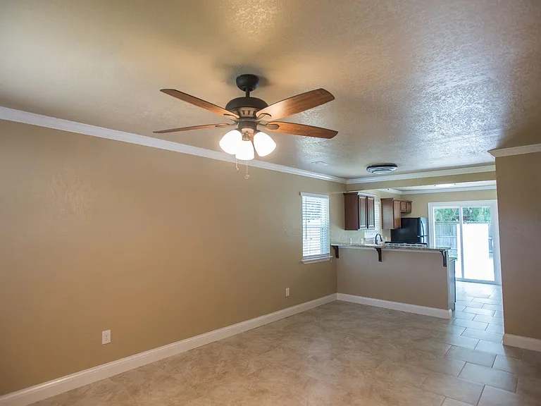 3801A Windwood Lane — Photo 5