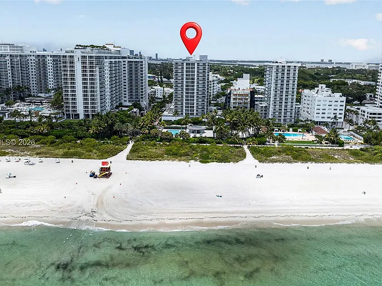 2401 Collins Ave #1107 — Photo 36