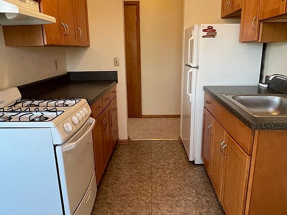 4th image of 7521 Penn Ave S APT 11