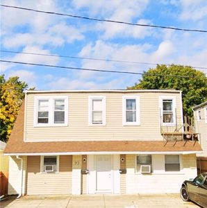 93 Stanton St, Providence, RI, 02909