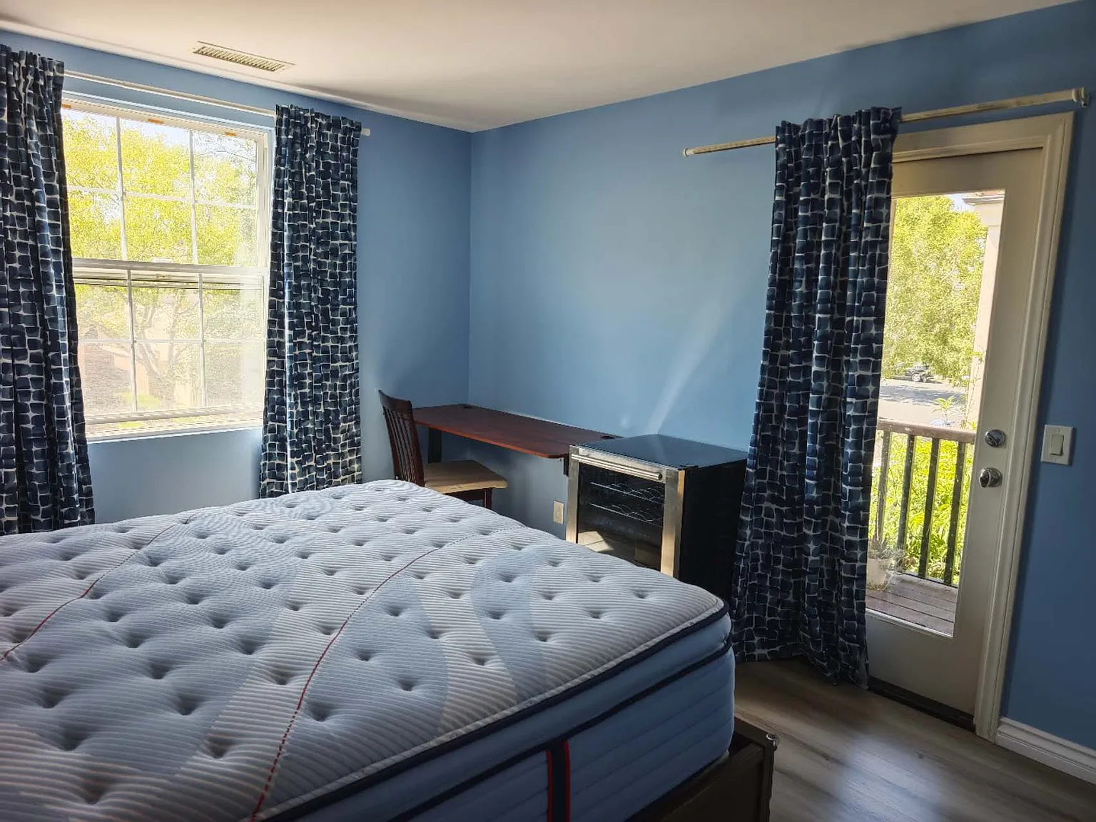 4 bed, 2407 sqft, $1,350 — Photo 2