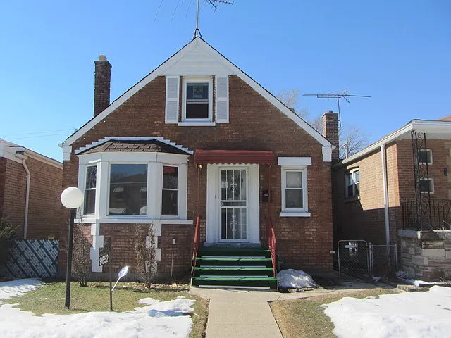 9441 S Loomis St photo 1