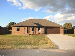 14 Bowling Ln, Vilonia, AR 72032