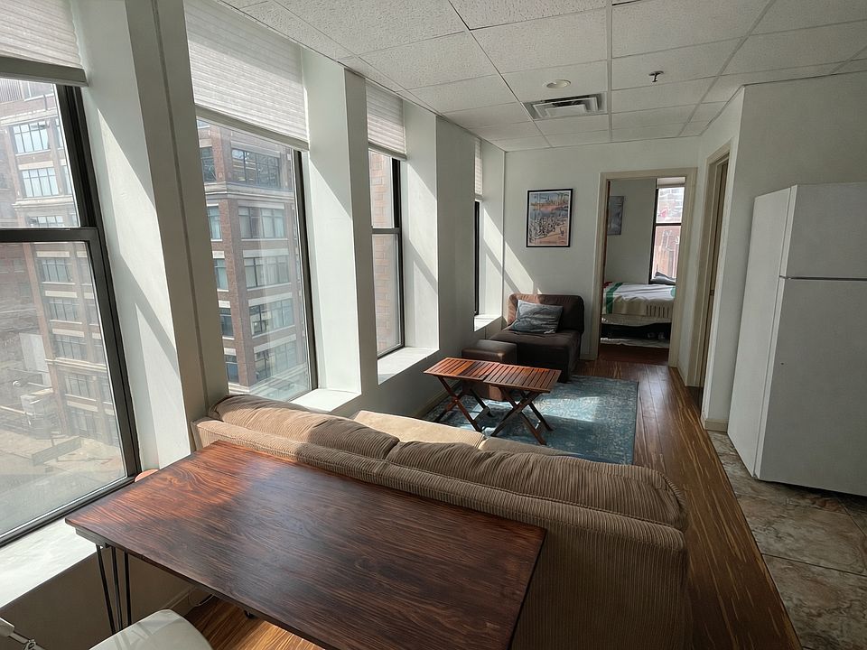 1st image of 72 Kneeland St #603