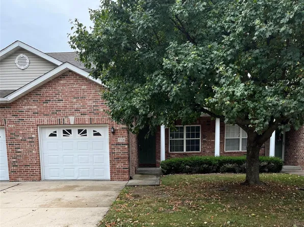 758 Erika St, O'Fallon, IL 62269