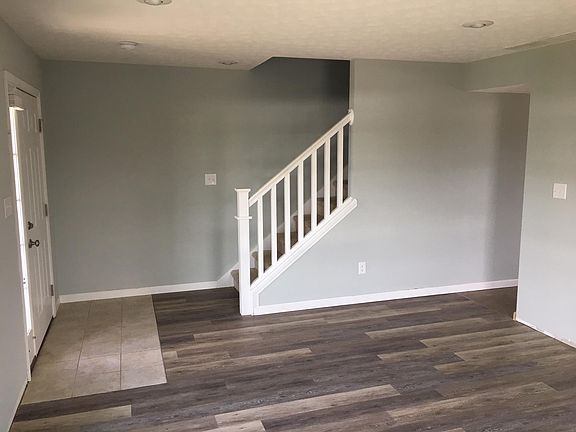 5th image of 1812 W Sunstone Dr