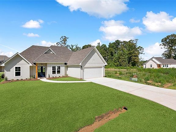 2nd image of 1121 Abita River Dr